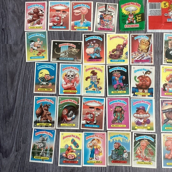 Large Lot of Garbage Pail Kids Stickers + a few wrappers - Picture 2 of 7
